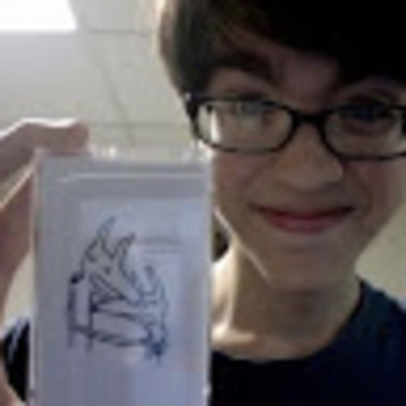 Meet your Posher, Nicole - Picture 1 of 1